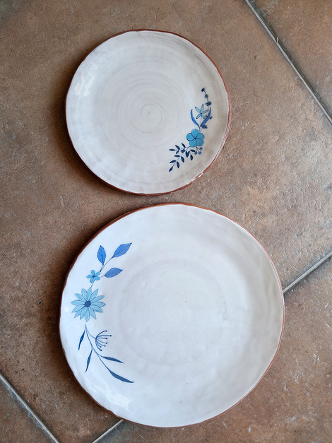 Κεραμικά πιάτα μπλε λουλούδι