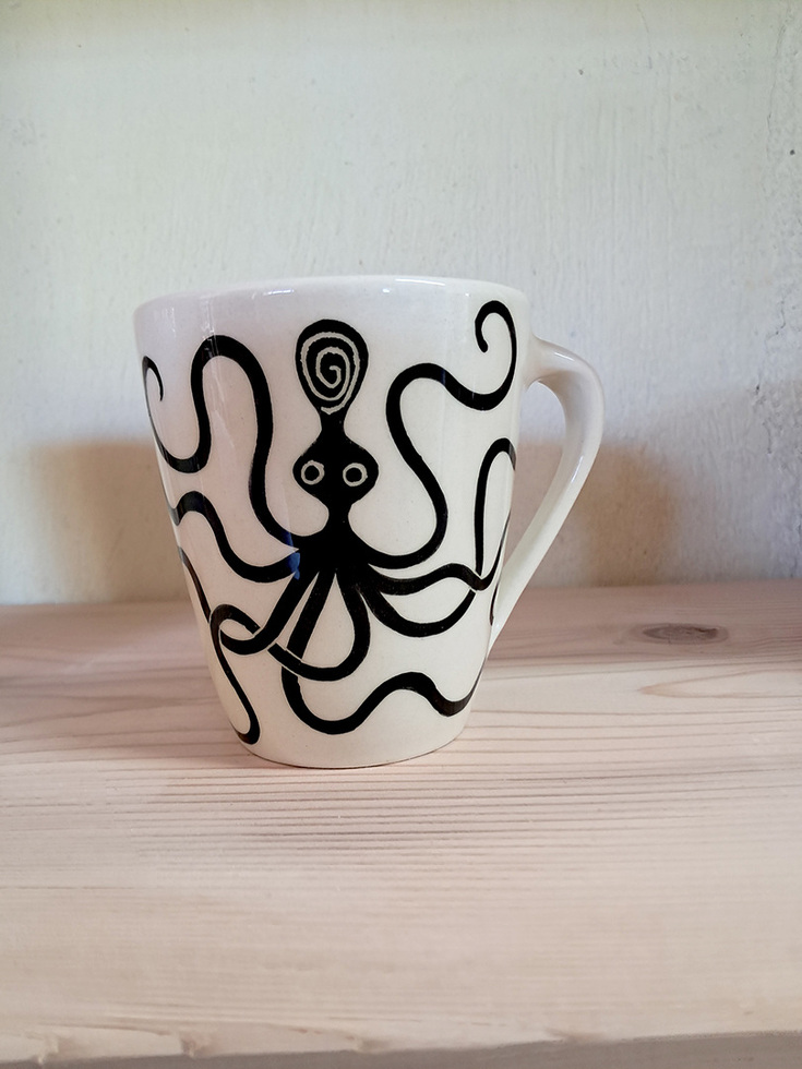 Ceramic mug octopus